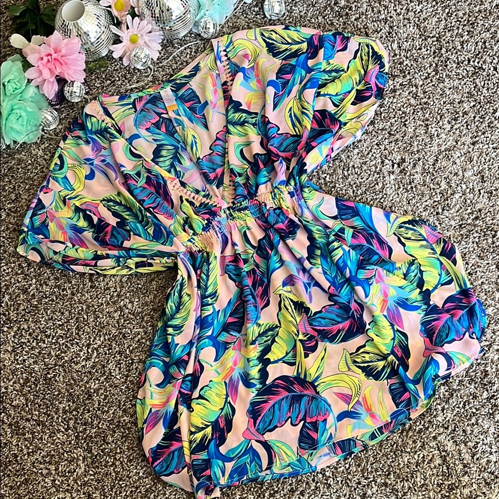 Vibrant Tropical Leaf Print Dress - Picture 10 of 11